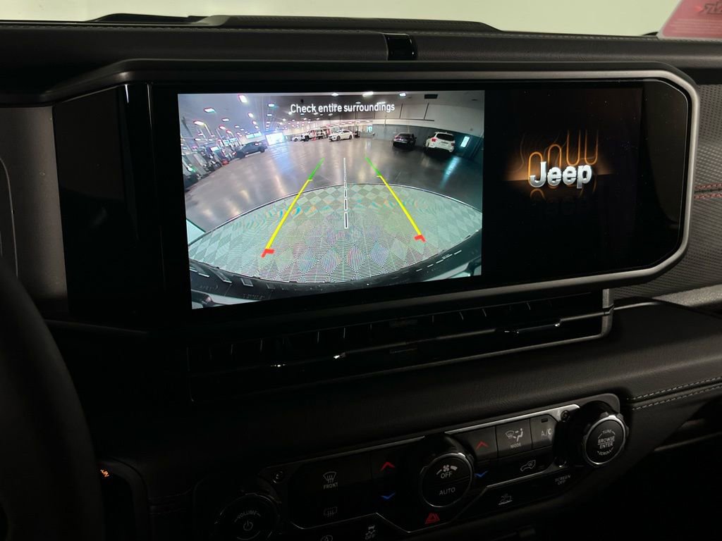 Used 2025 Jeep Wrangler Unlimited Rubicon image 17