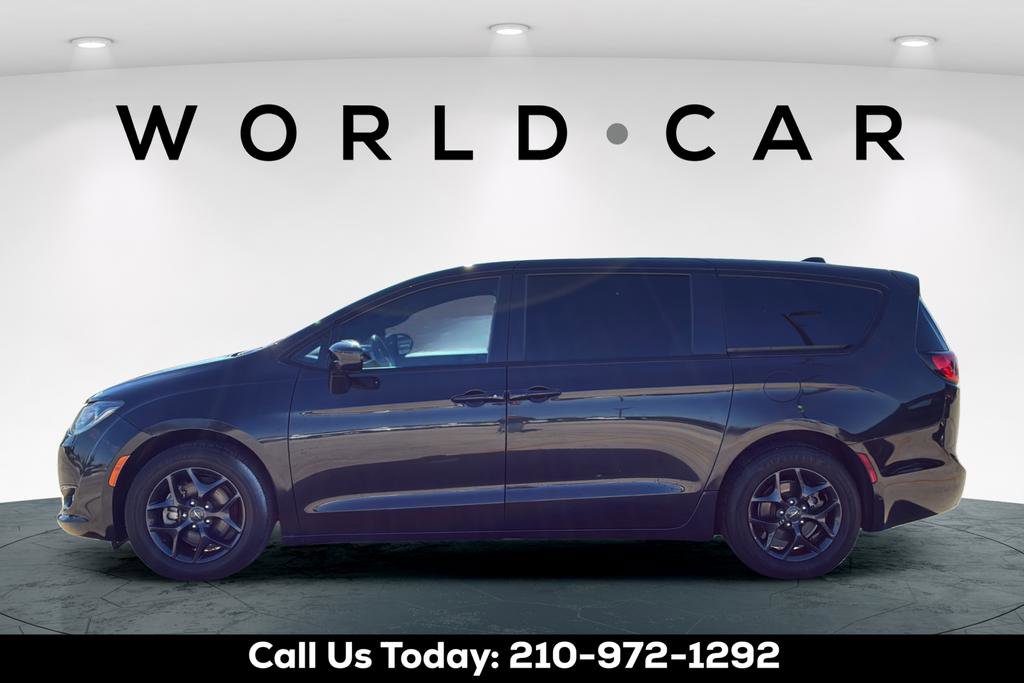 Used 2020 Chrysler Pacifica Touring w/ S Appearance Package image 12