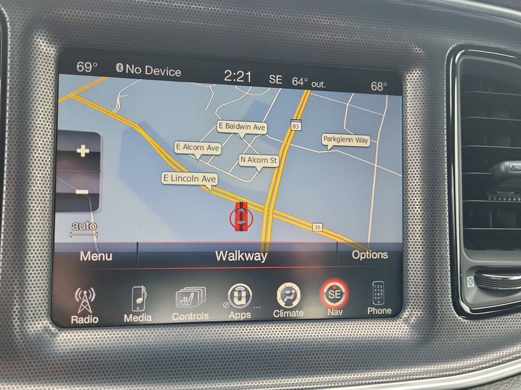 Used 2015 Dodge Challenger R/T Plus image 22