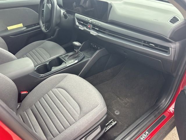 Used 2025 Kia K4 EX FWD image 10