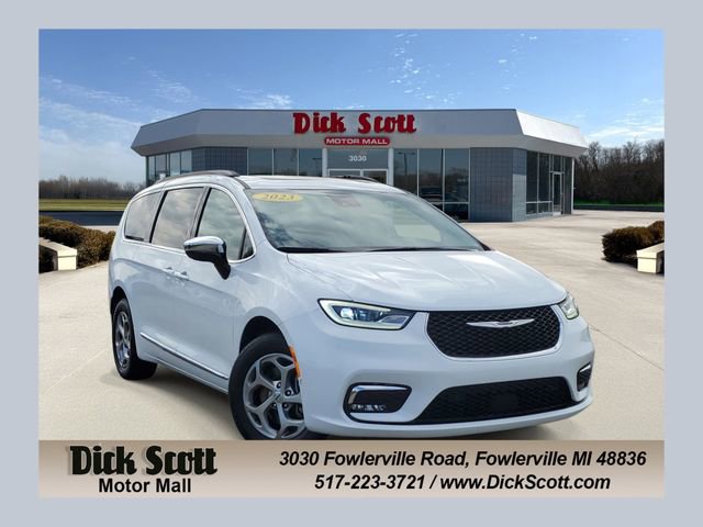 Used 2023 Chrysler Pacifica Limited w/ Trailer Tow Group AWD/4WD image 1