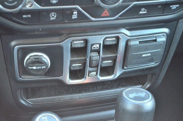 Used 2022 Jeep Wrangler Unlimited Sport image 29