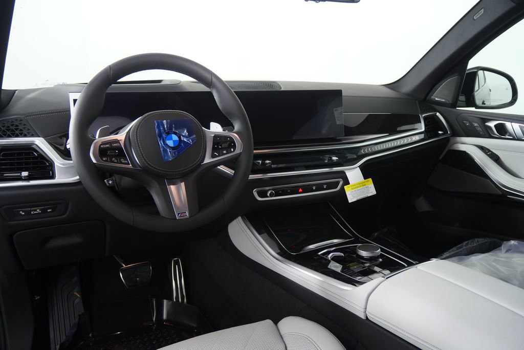 Used 2026 BMW X5 xDrive40i w/ M Sport Package image 18