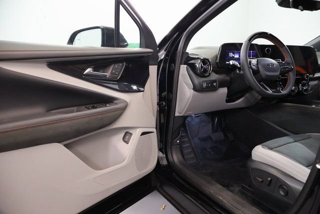 New 2026 Chevrolet Blazer EV SS w/ LPO, Blackout Package AWD/4WD image 8