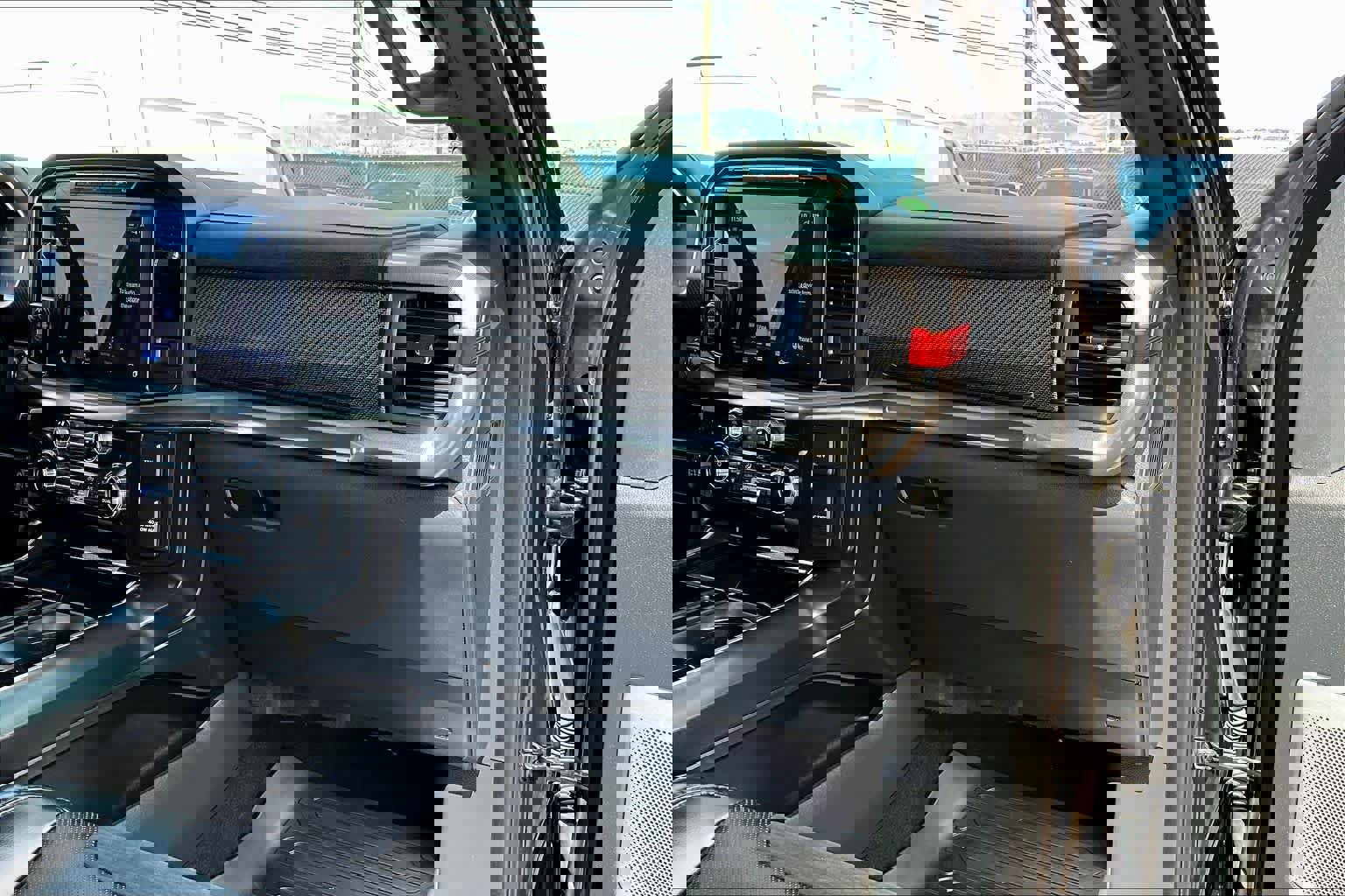 Used 2022 Ford F150 Raptor w/ Raptor 37 Performance Package image 18