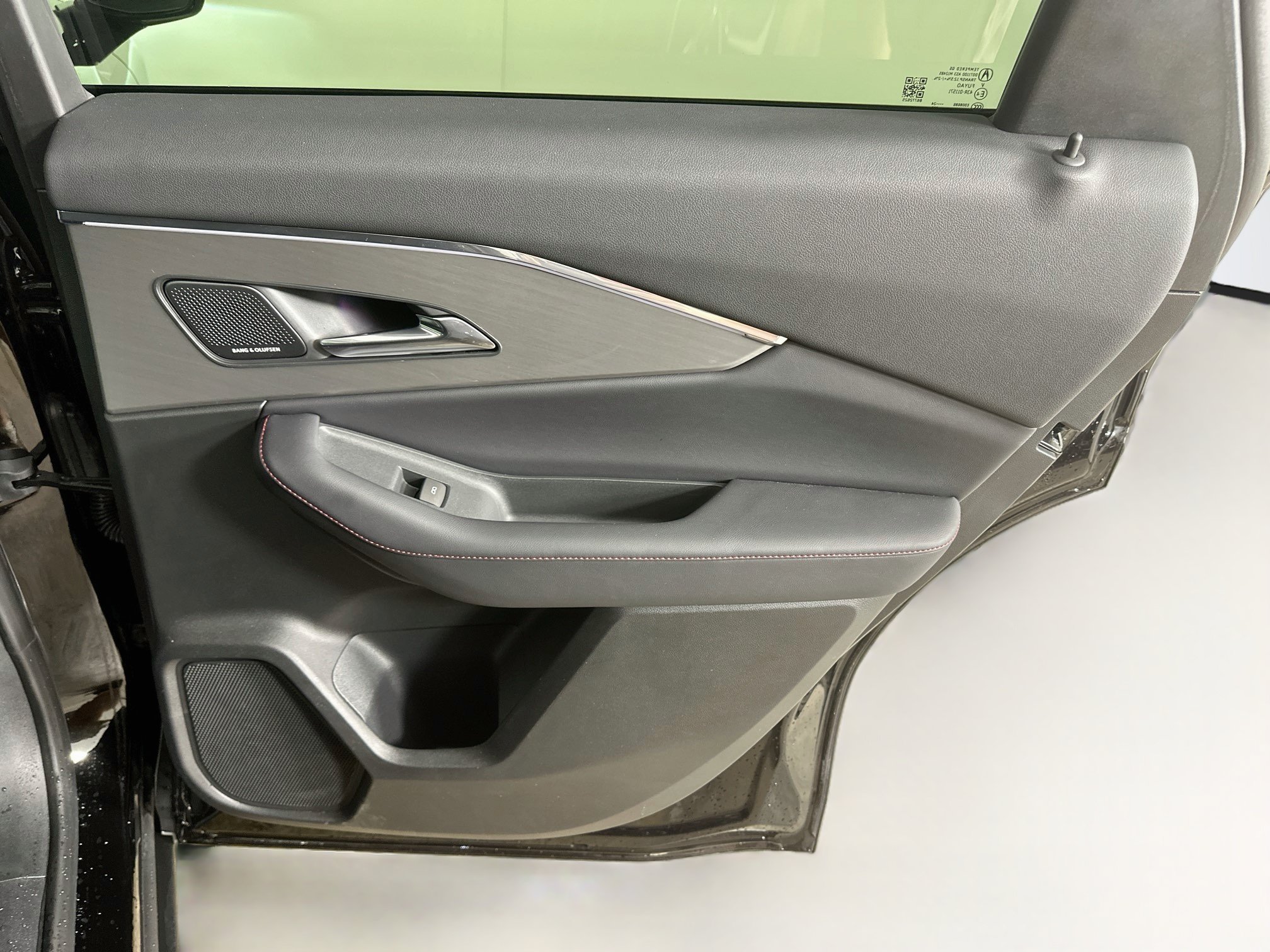 Used 2024 Acura ZDX A-Spec RWD image 31