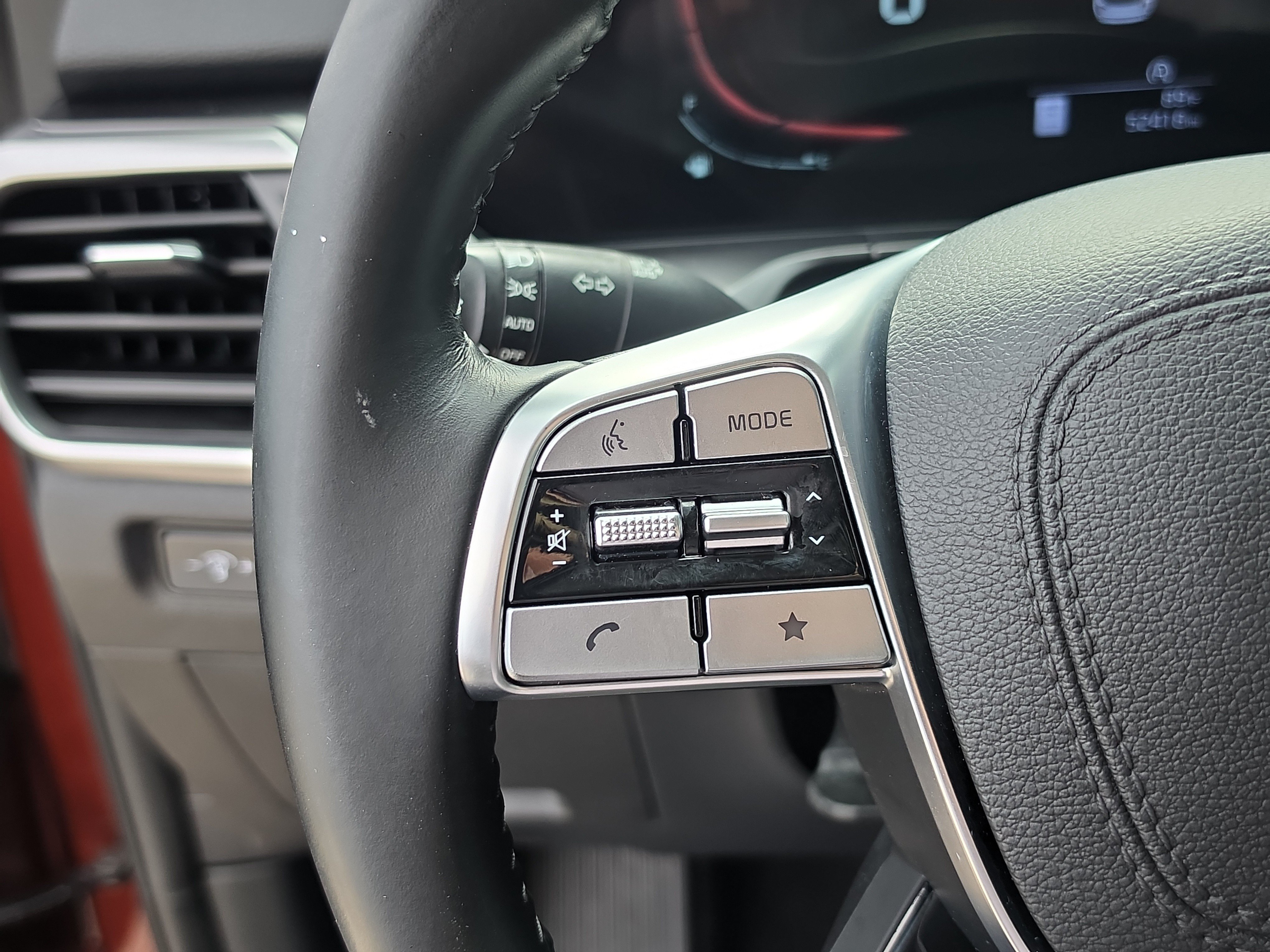 Certified 2024 Kia Telluride S AWD/4WD image 30