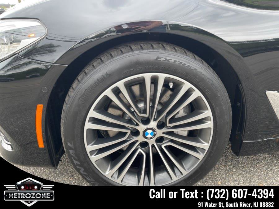 Used 2017 BMW 540i xDrive w/ Driving Assistance Package image 30