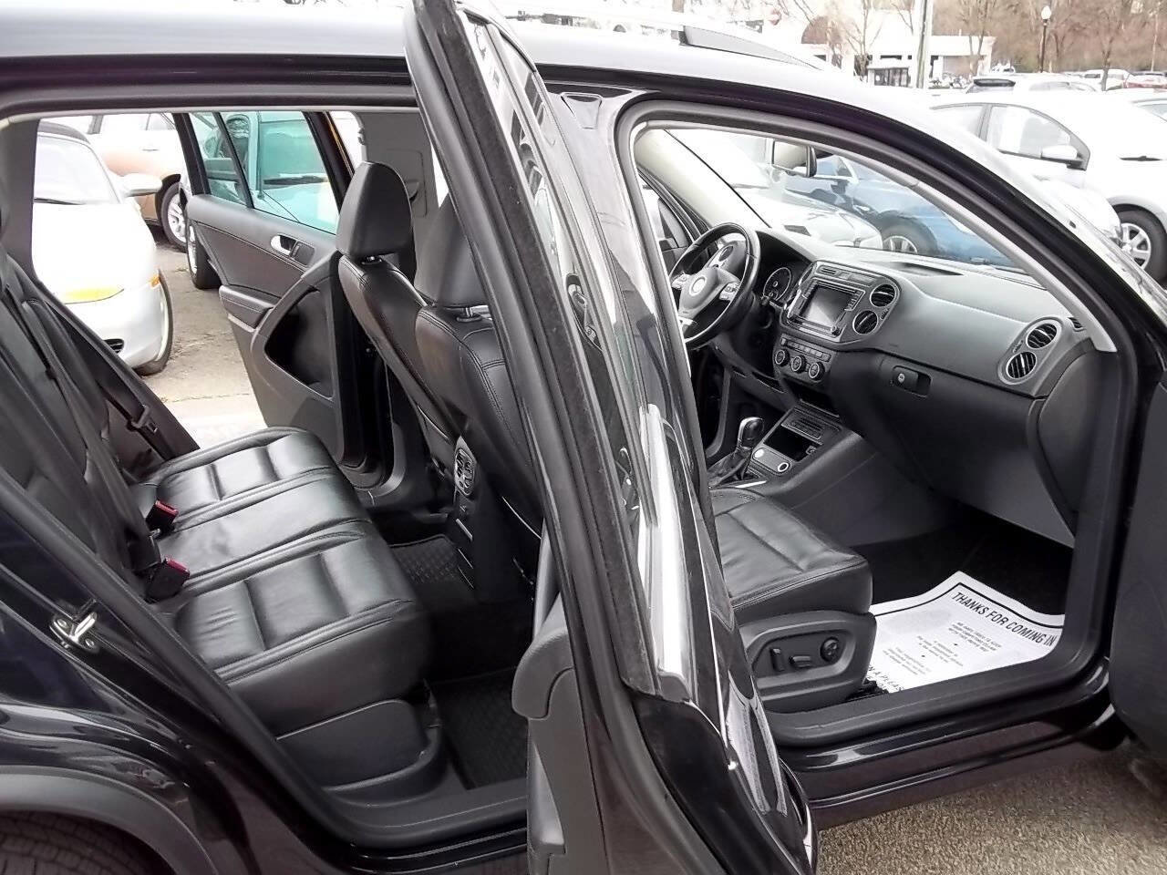 Used 2017 Volkswagen Tiguan Sport image 10