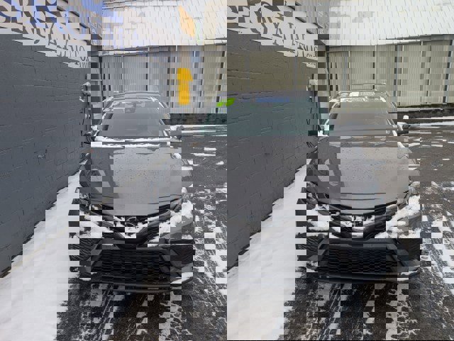 Used 2023 Toyota Camry SE image 4