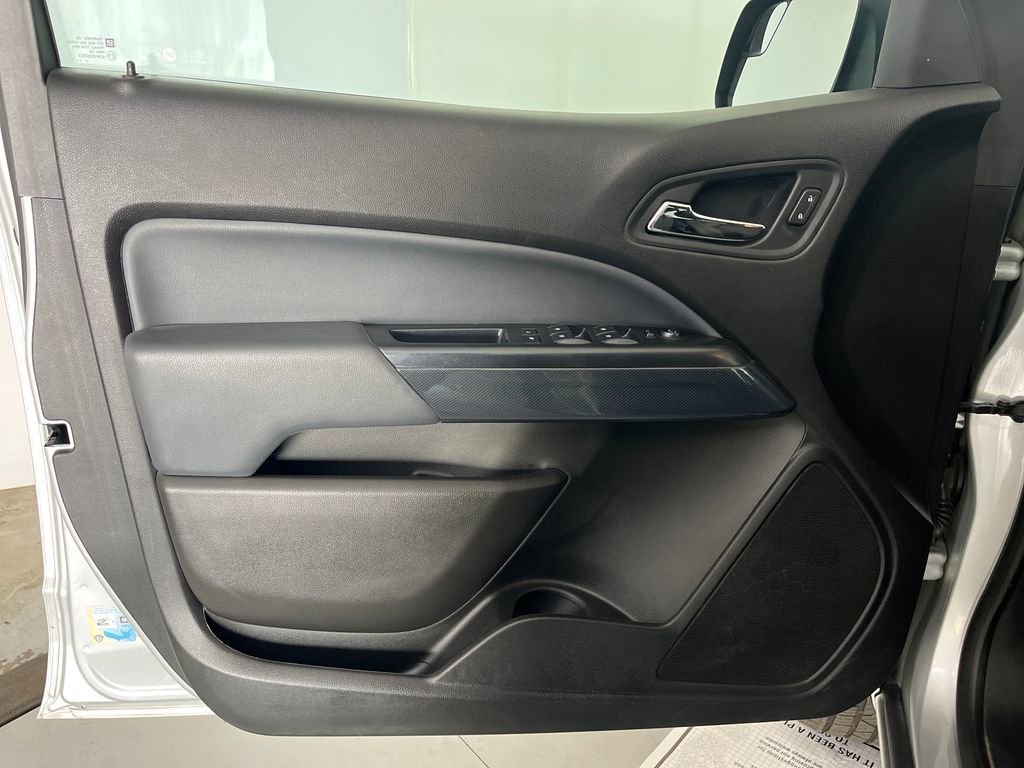Used 2018 Chevrolet Colorado Z71 AWD/4WD image 26