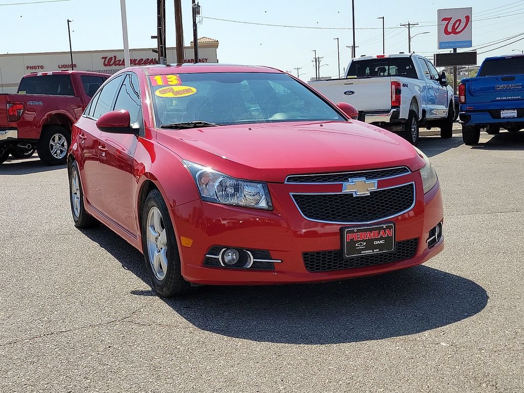 Used 2013 Chevrolet Cruze LT w/ All-Star Edition FWD image 2