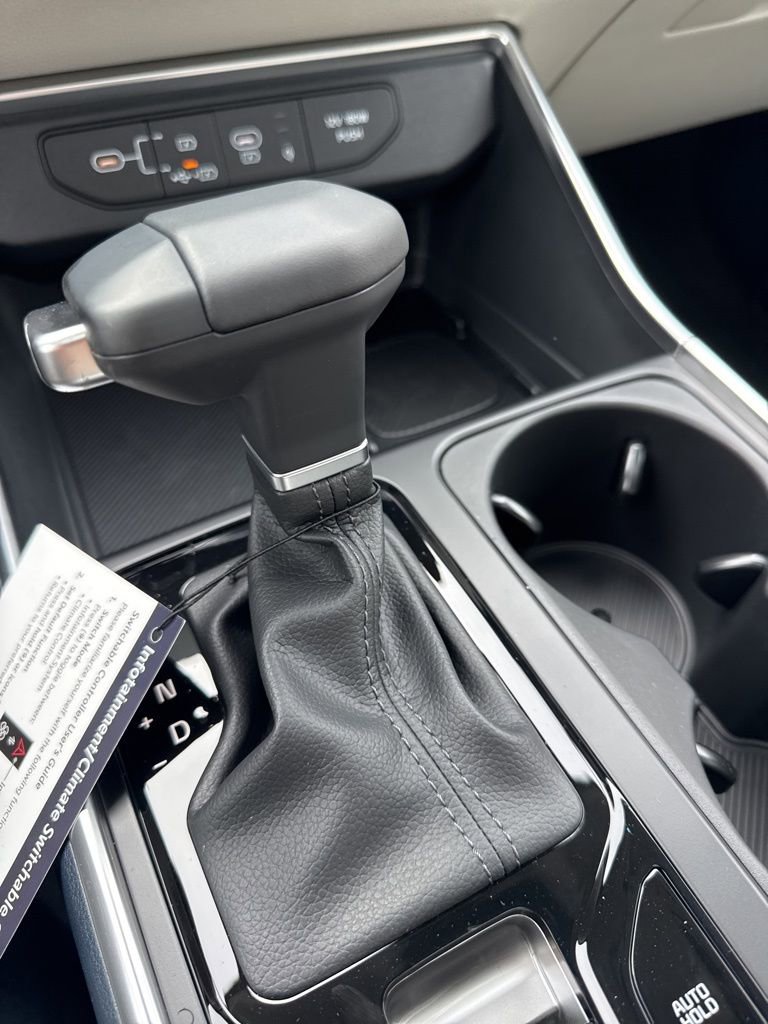 New 2026 Kia Carnival SX w/ SX Dark Edition Package image 13