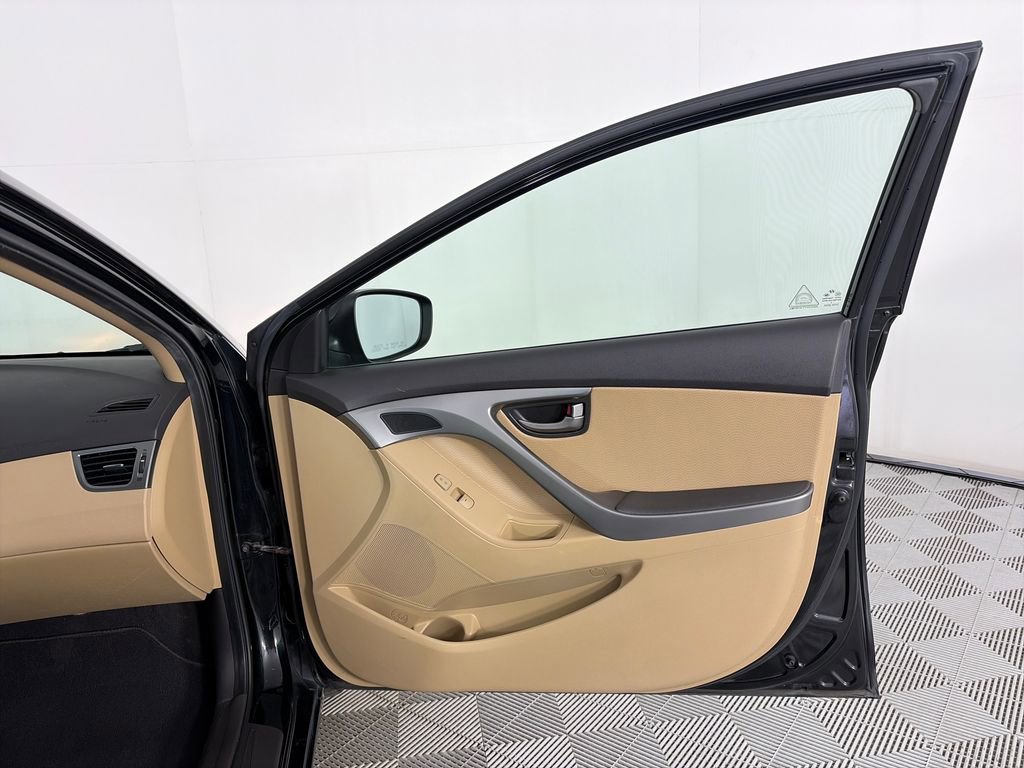 Used 2011 Hyundai Elantra Limited FWD image 26