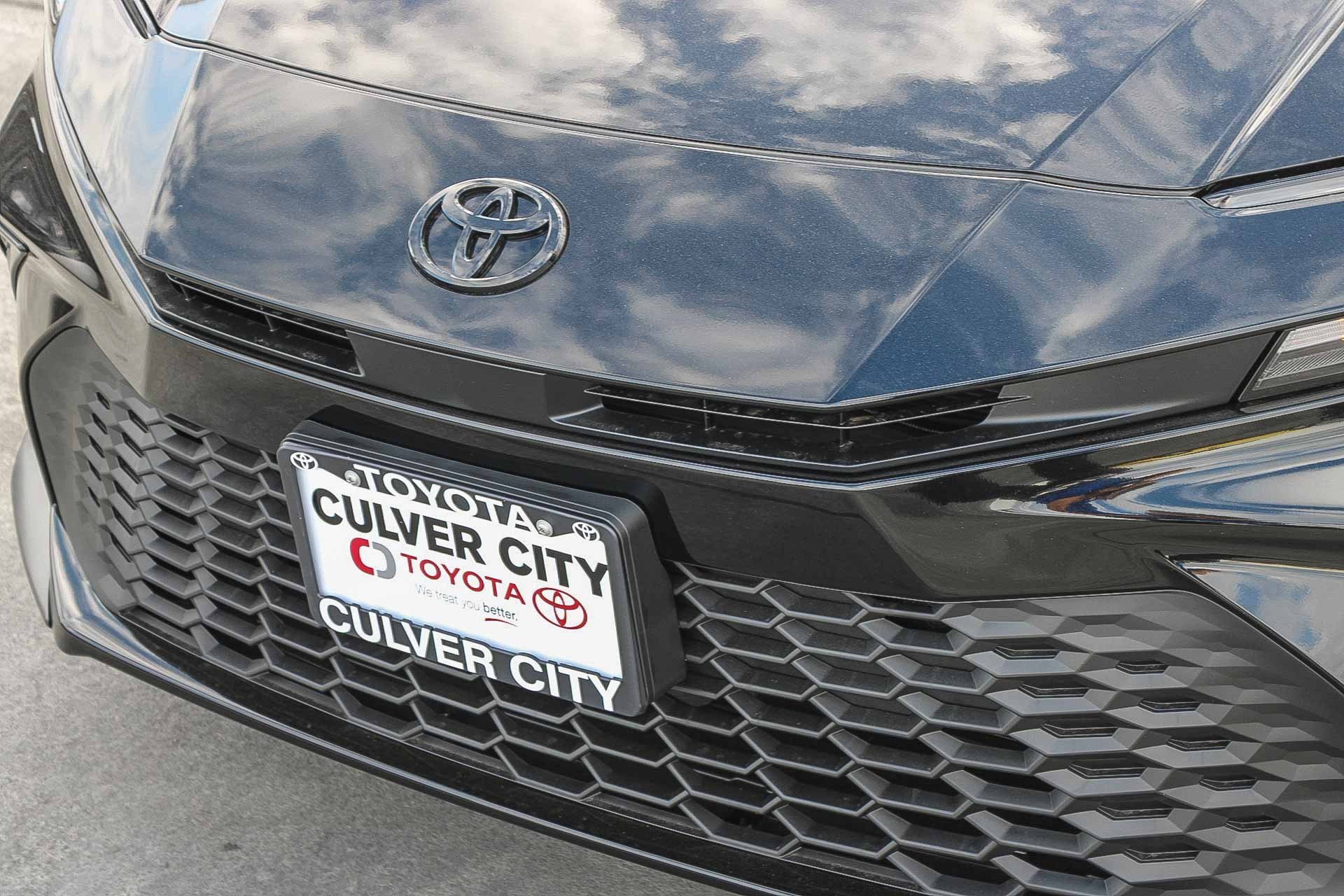 New 2026 Toyota Camry SE image 6