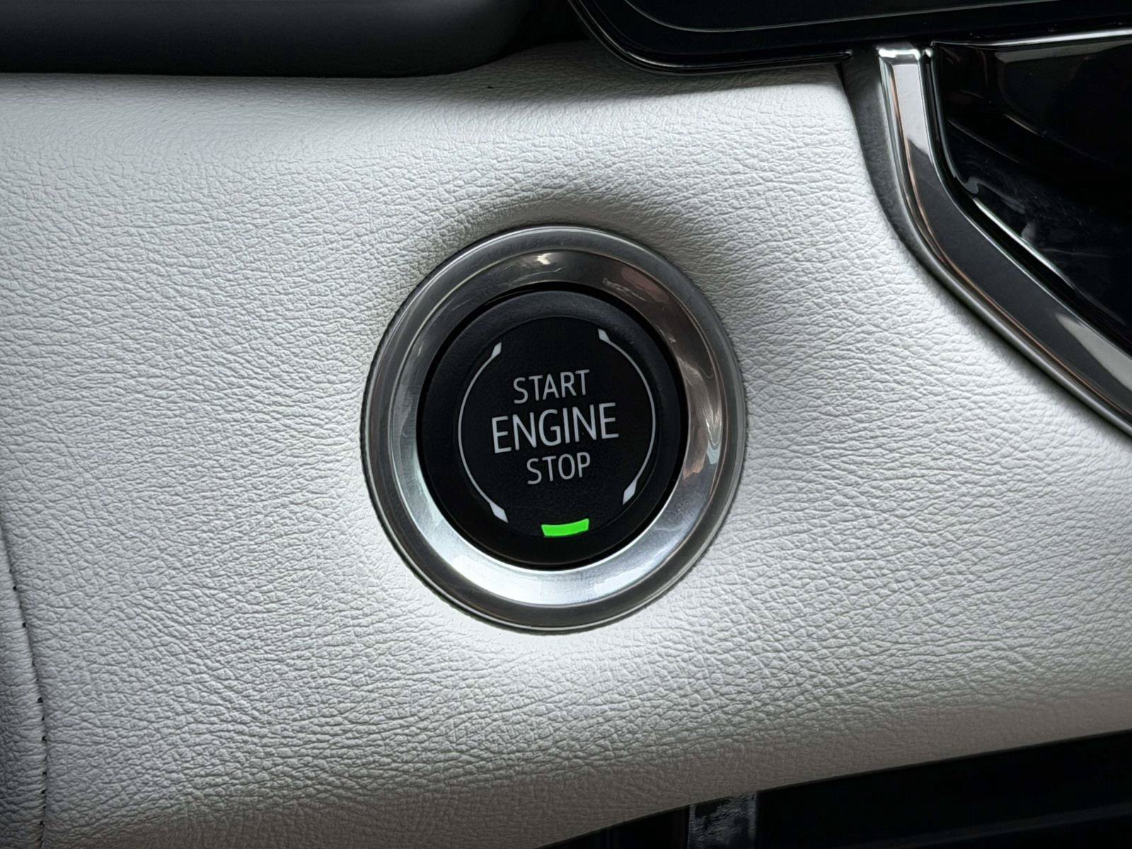Used 2024 GMC Canyon AT4X w/ AT4X AEV Edition AWD/4WD image 16