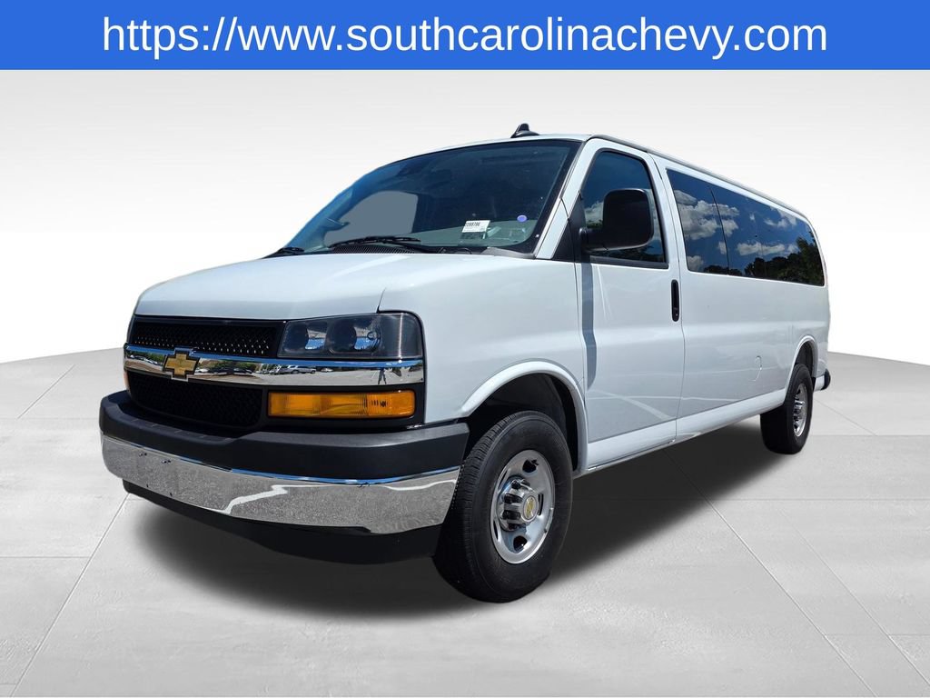 Certified 2025 Chevrolet Express 3500 LT w/ LT Preferred Equipment Group RWD image 13