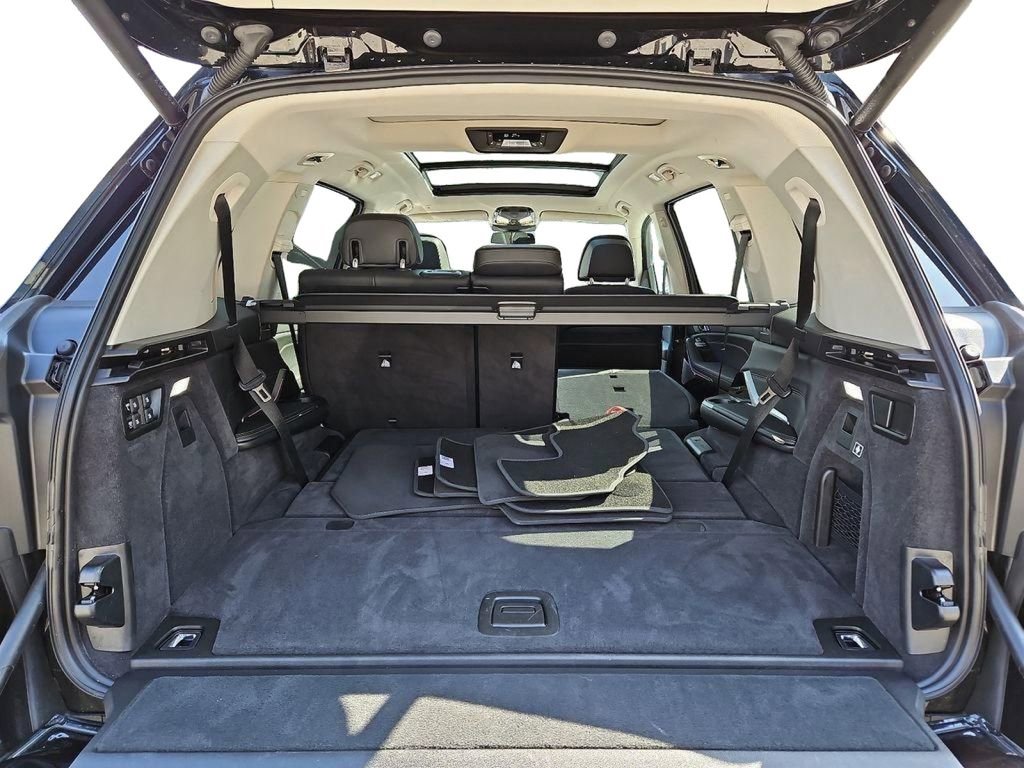 Used 2025 BMW X7 xDrive40i w/ Premium Package image 29