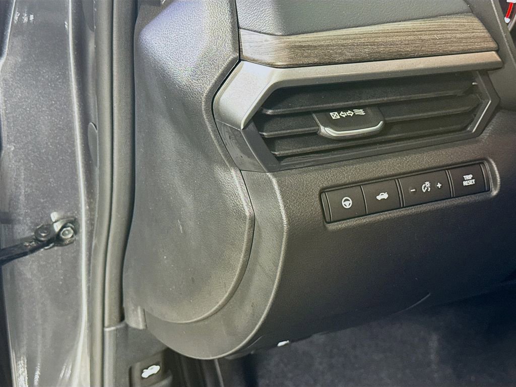 Used 2024 Nissan Altima 2.5 SV w/ SV Premium Package FWD image 10