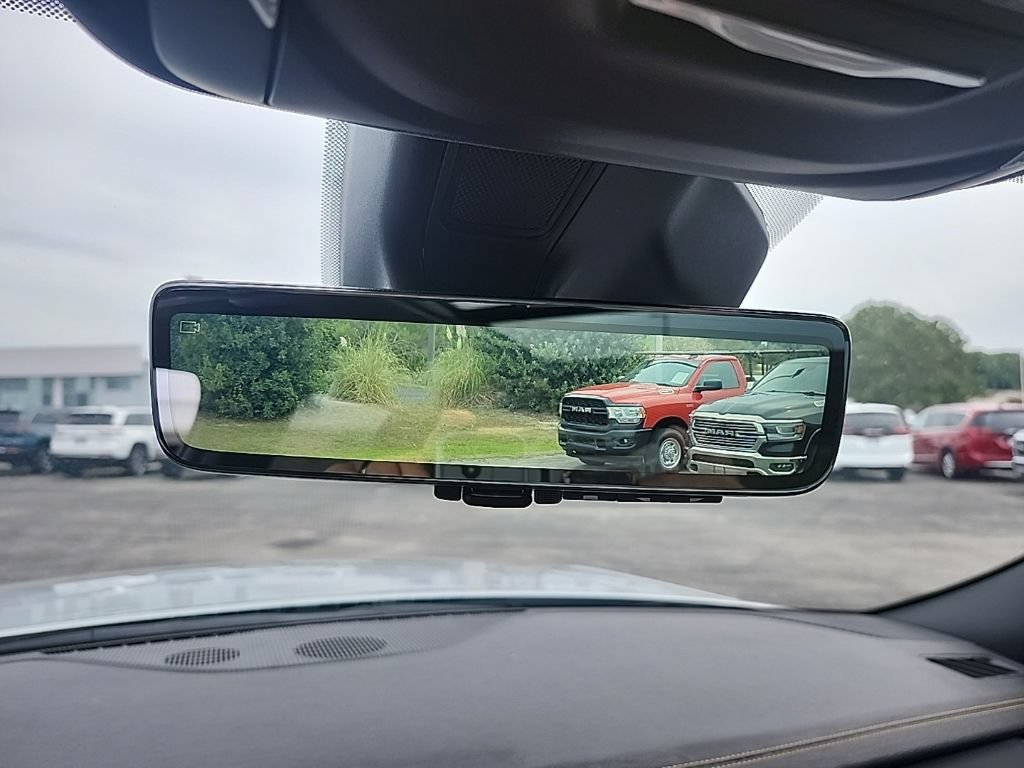 New 2026 Jeep Grand Cherokee Limited AWD/4WD image 9