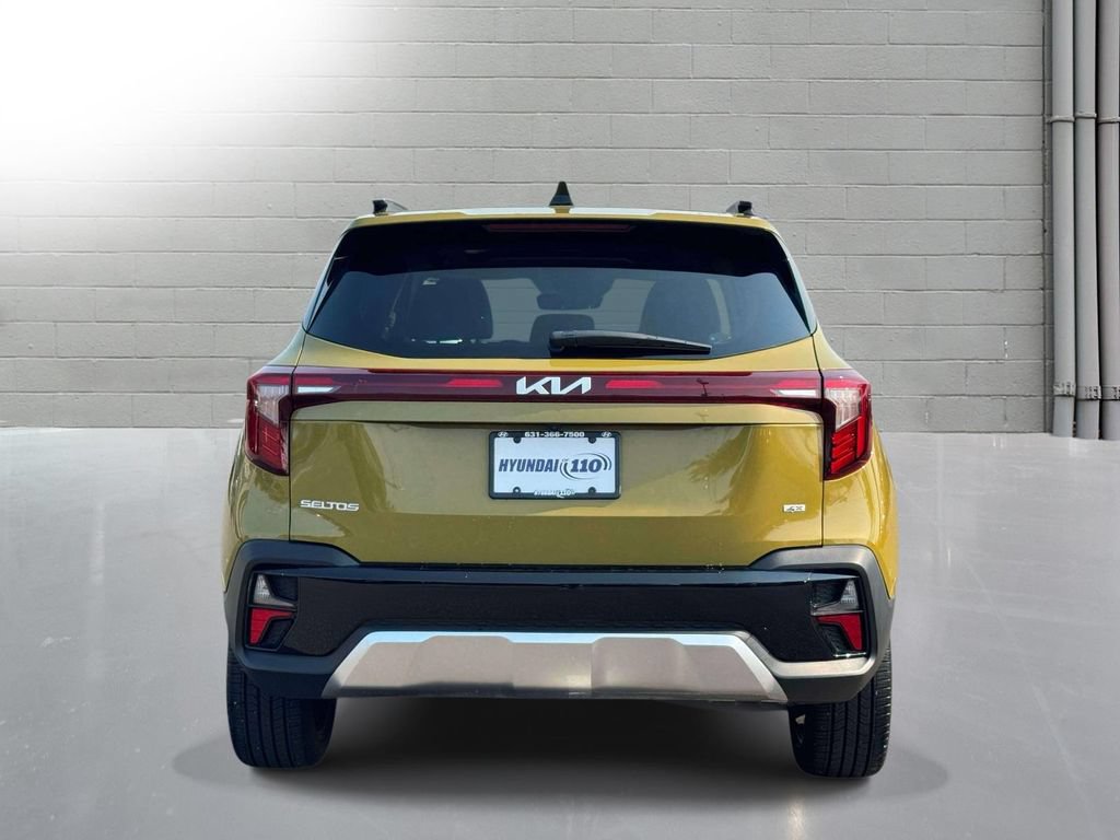 Used 2024 Kia Seltos SX w/ SX Sunroof Package AWD/4WD image 7