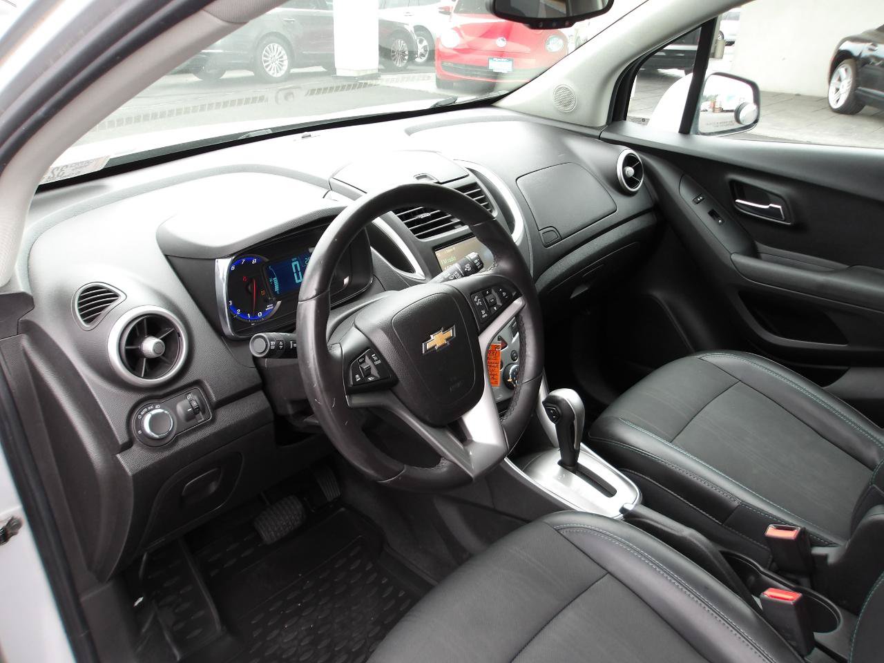 Used 2015 Chevrolet Trax LT w/ LT Plus Package AWD/4WD image 9