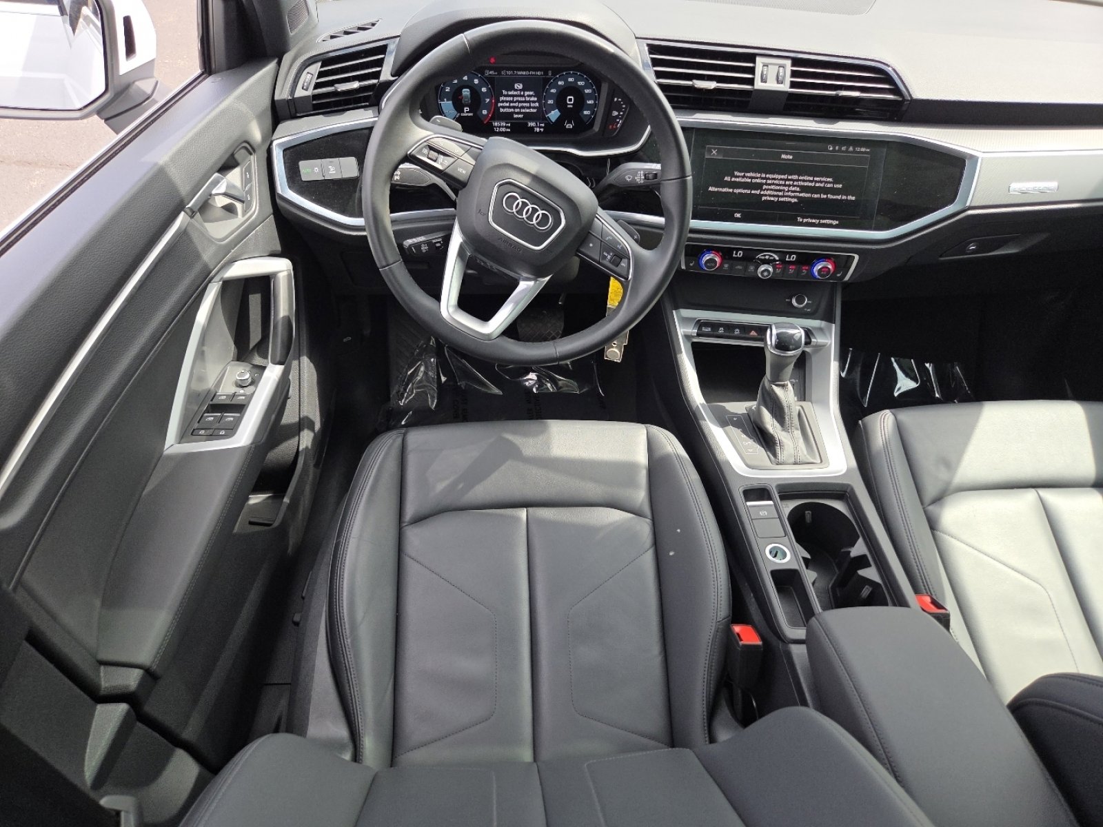Used 2025 Audi Q3 2.0T Premium AWD/4WD image 28