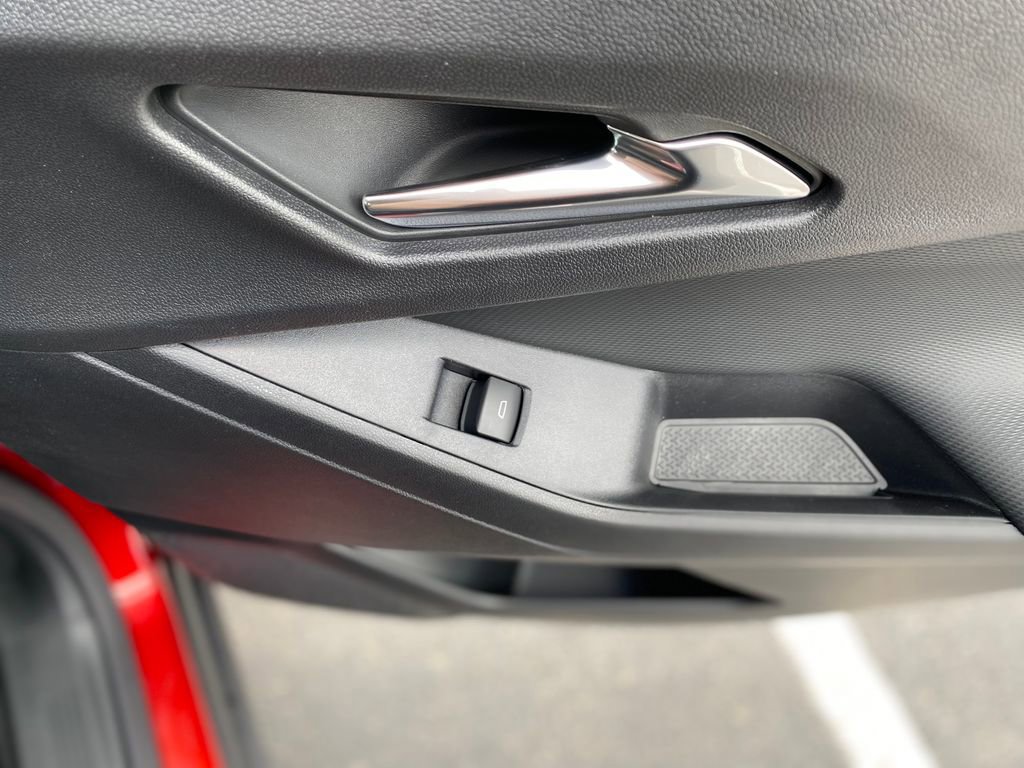 New 2026 Chevrolet Equinox LT w/ Midnight Edition AWD/4WD image 14