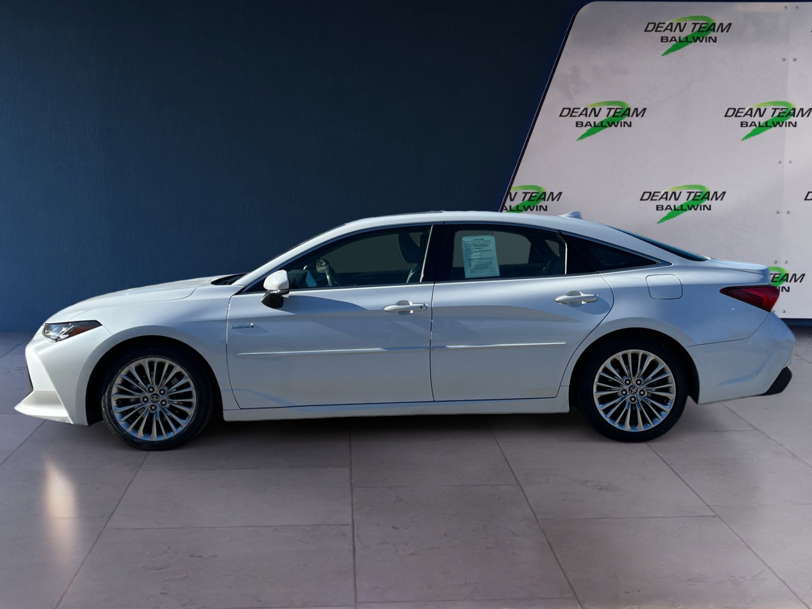 Used 2020 Toyota Avalon Limited w/ Advanced Safety Package image 4