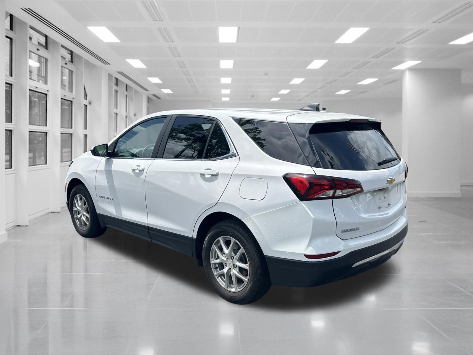 Used 2023 Chevrolet Equinox LT FWD image 7