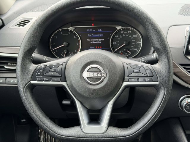 Used 2024 Nissan Altima 2.5 SV FWD image 18