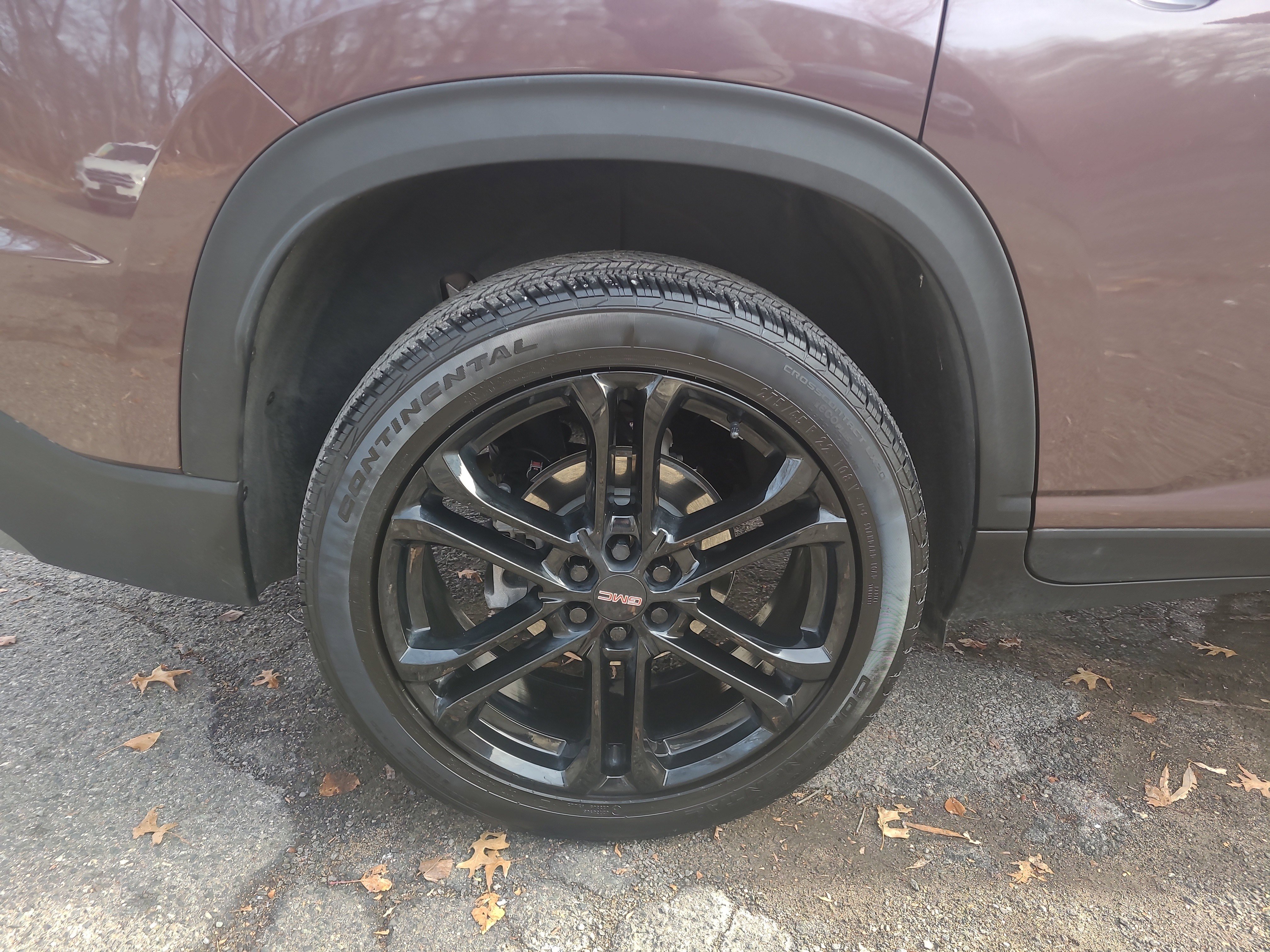 Used 2025 GMC Acadia Elevation w/ LPO, All-Weather Package image 12