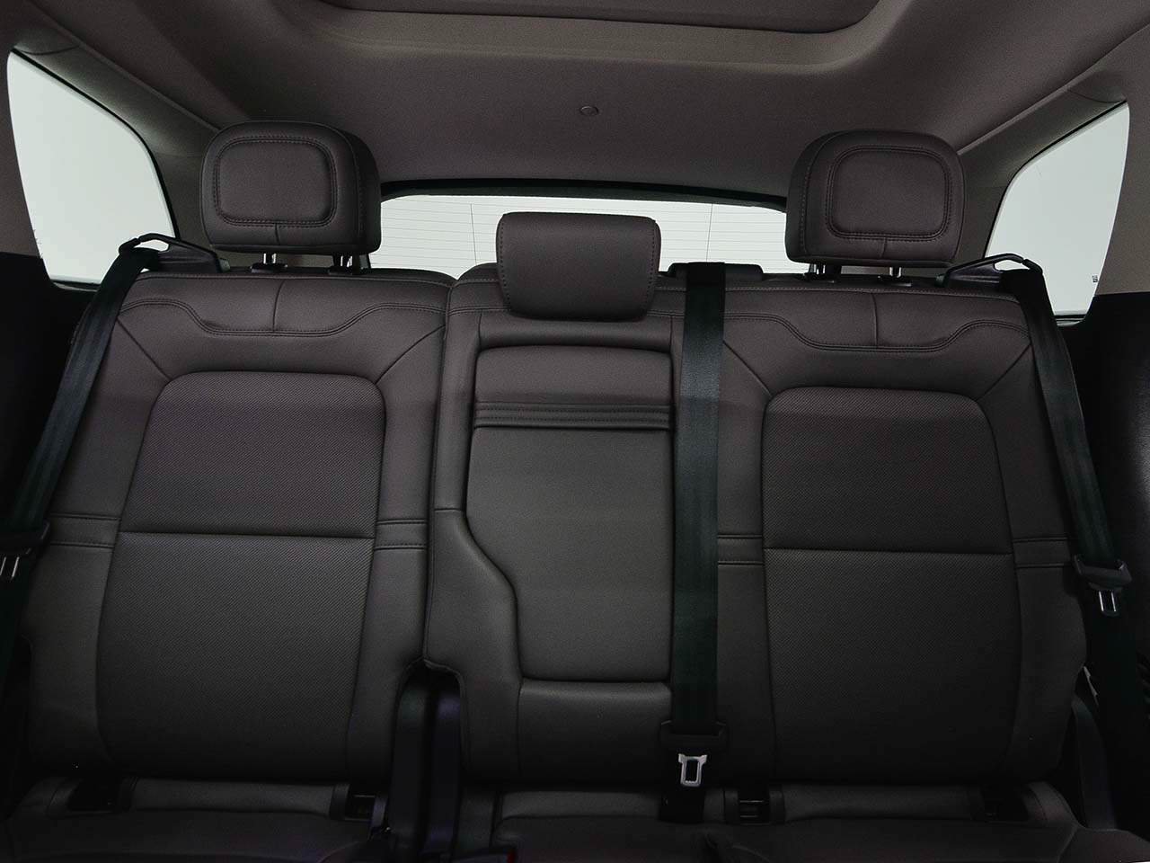 Used 2024 Lincoln Corsair AWD w/ Equipment Group 101A image 9