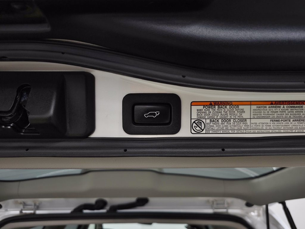 Used 2020 Lexus LX 570 4WD w/ Luxury Package image 9
