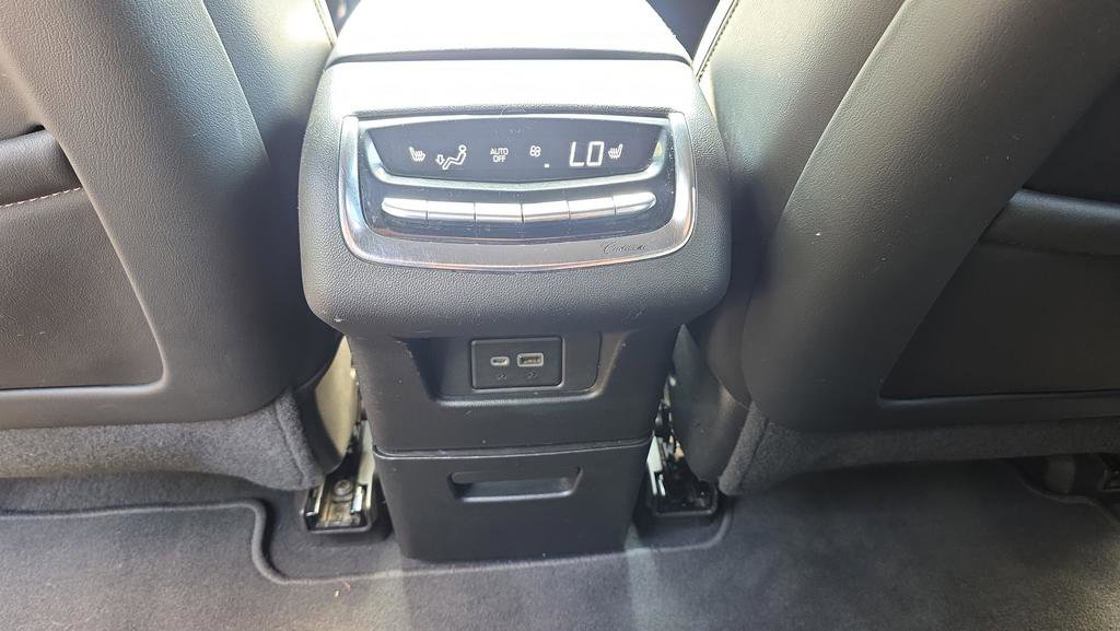 Certified 2023 Cadillac XT6 Premium Luxury w/ Technology Package image 27