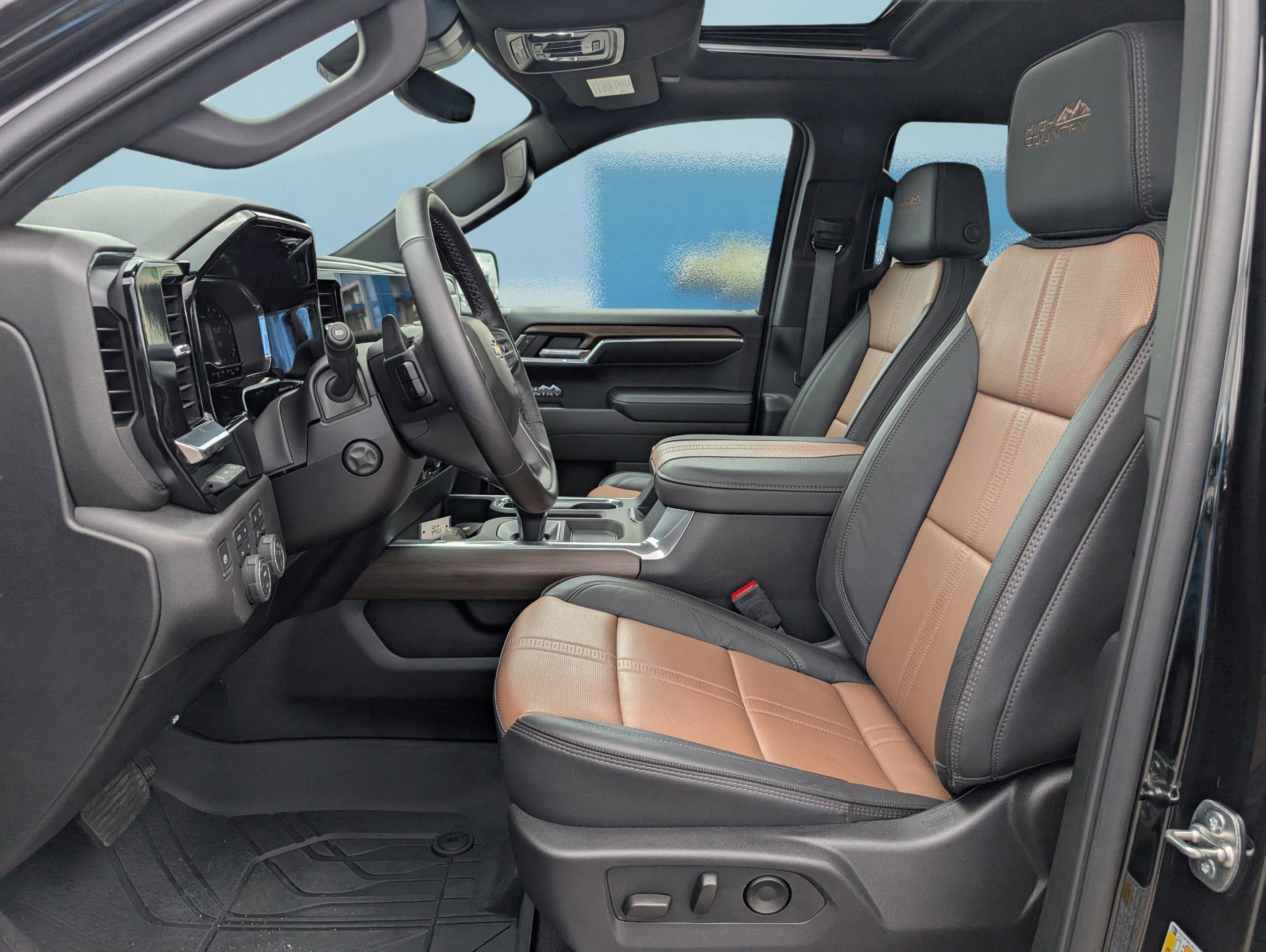 Used 2025 Chevrolet Silverado 1500 High Country w/ High Country Premium Package image 18