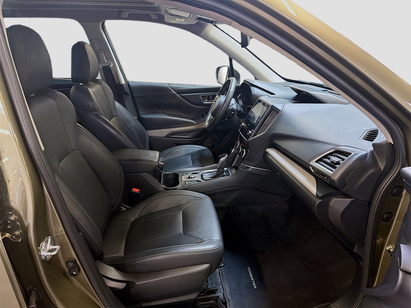 Used 2024 Subaru Forester Limited image 30