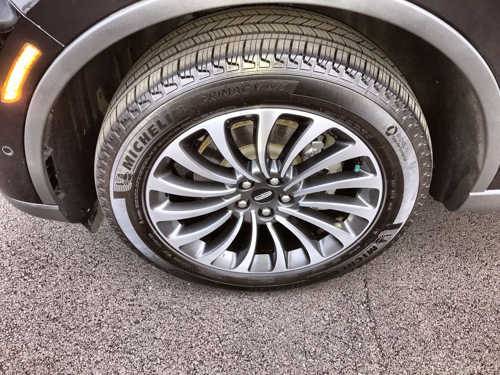 Used 2023 Lincoln Aviator Reserve w/ Equipment Group 201A image 10