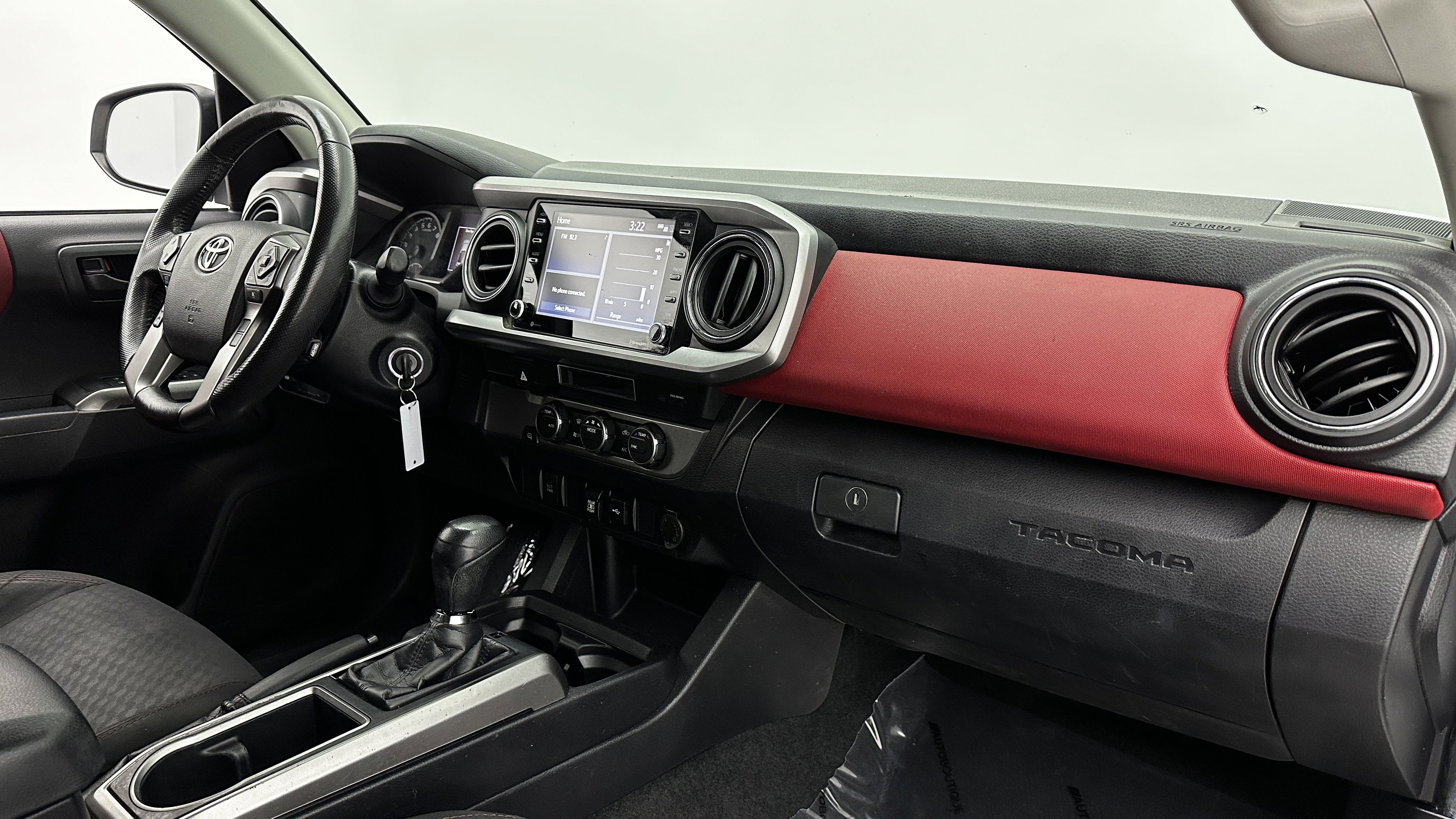 Used 2021 Toyota Tacoma SR5 image 32