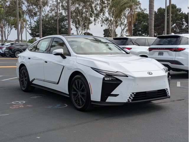 New 2026 Lexus ES 350e FWD image 3