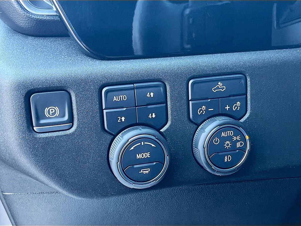 Used 2024 Chevrolet Silverado 1500 RST image 10