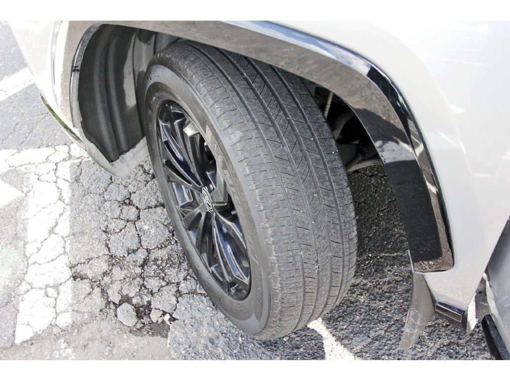 Used 2024 Toyota RAV4 XSE AWD/4WD image 34