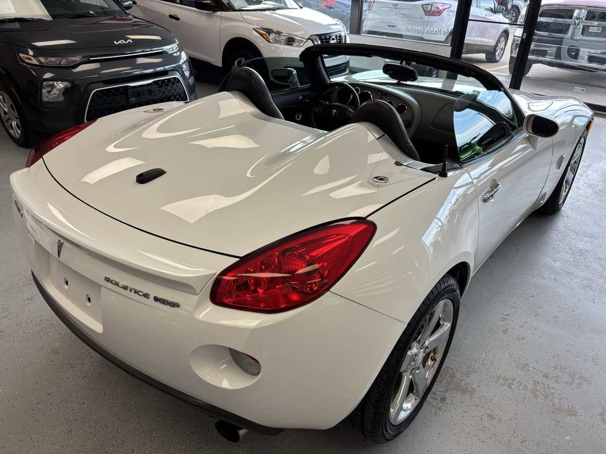 Used 2009 Pontiac Solstice GXP w/ Premium Package image 21