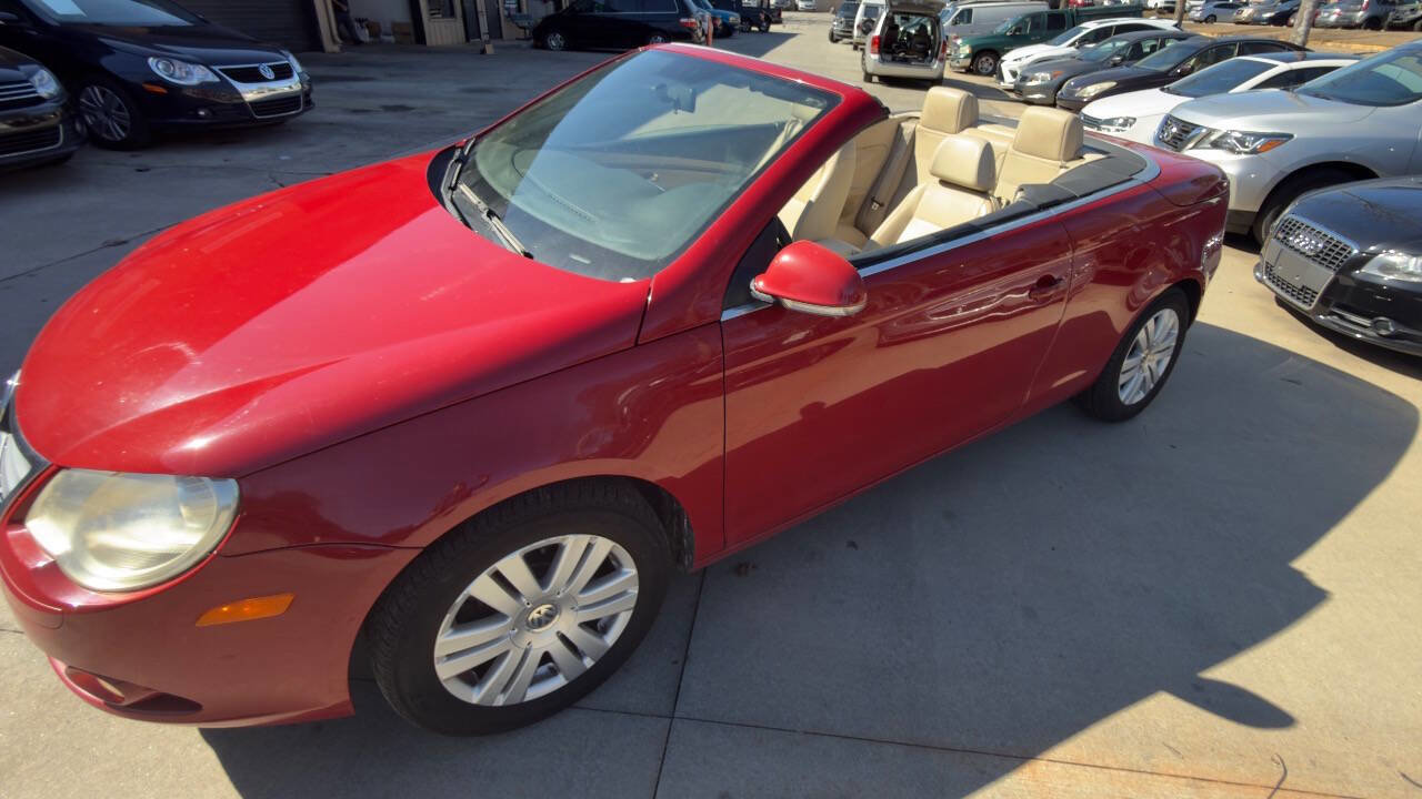 Used 2008 Volkswagen Eos image 13
