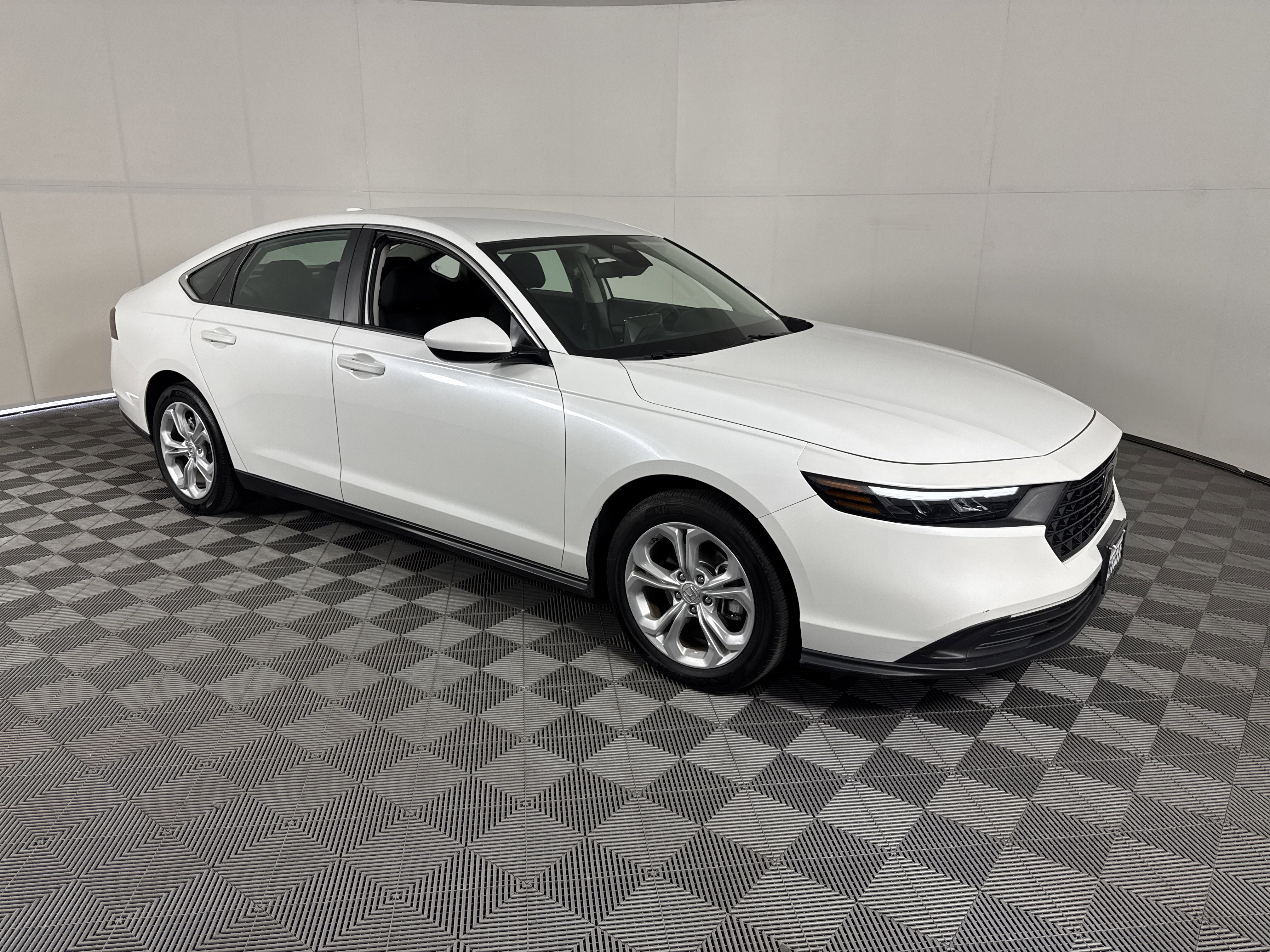 Certified 2024 Honda Accord LX image 2