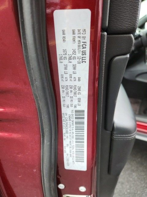 Used 2019 Jeep Grand Cherokee Laredo image 43