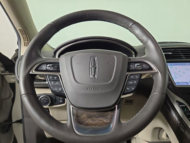 Used 2019 Lincoln Nautilus Reserve image 21