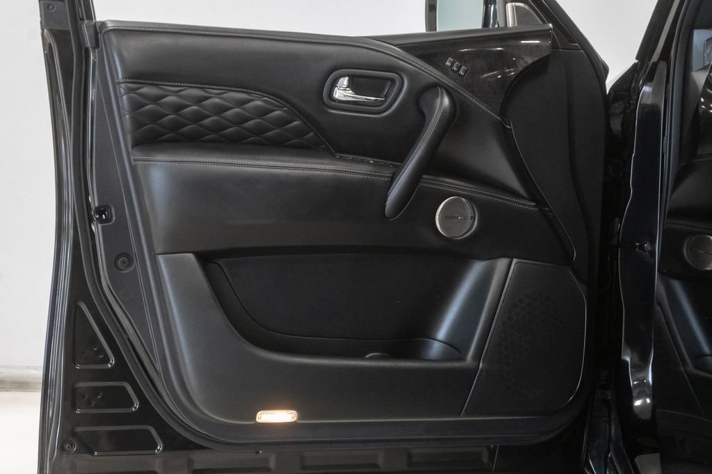Used 2024 INFINITI QX80 Sensory w/ Cargo Package AWD/4WD image 8