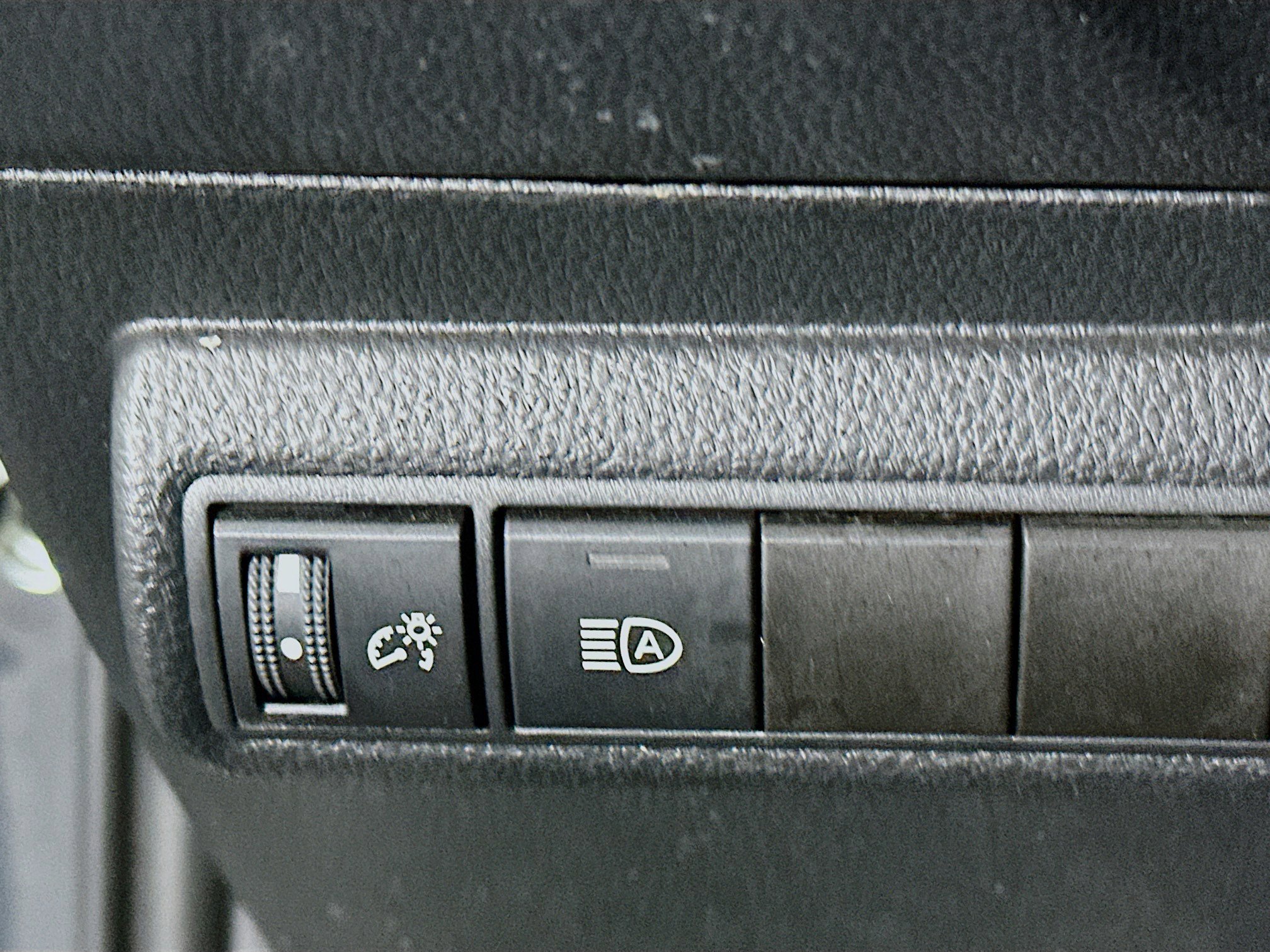 Used 2023 Toyota Corolla LE image 16