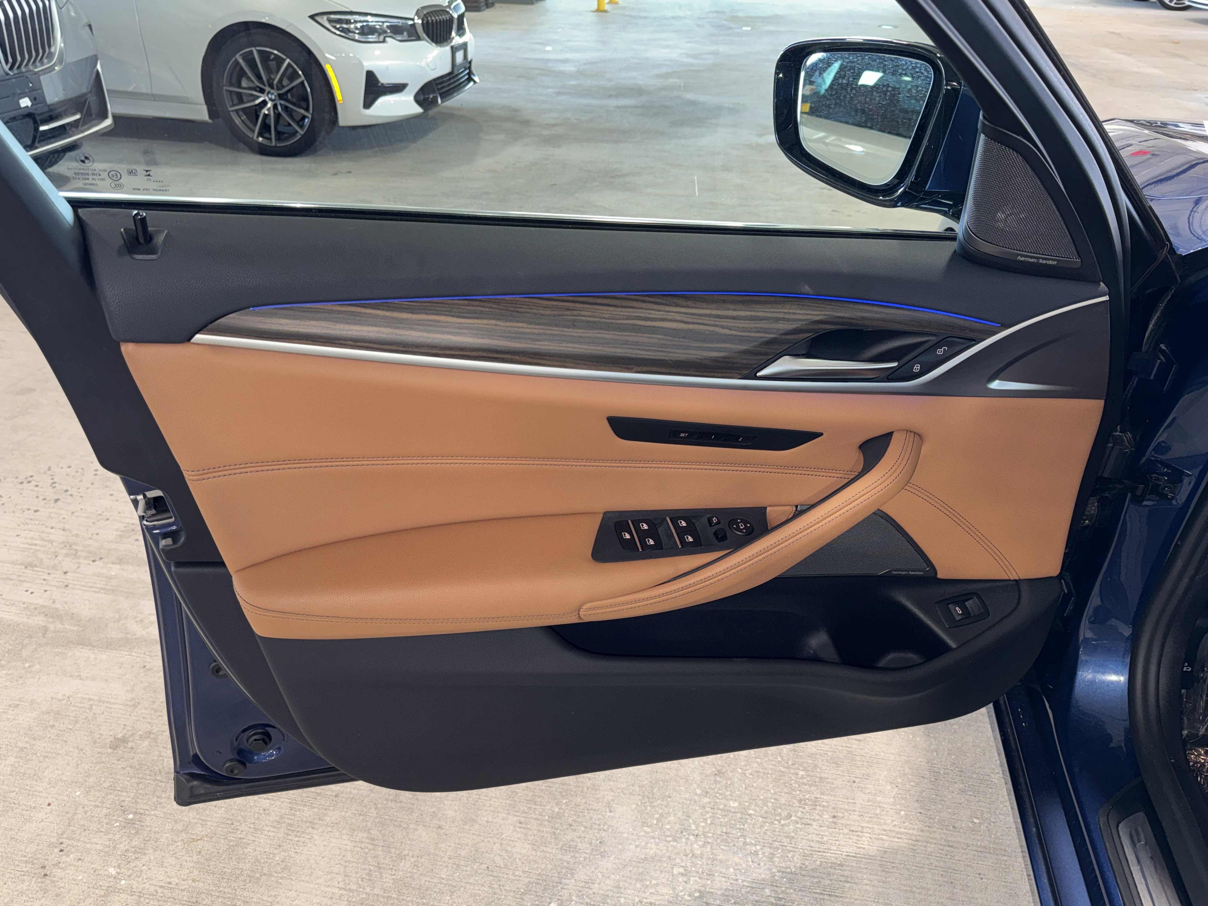 Certified 2023 BMW 530i w/ Premium Package RWD image 17